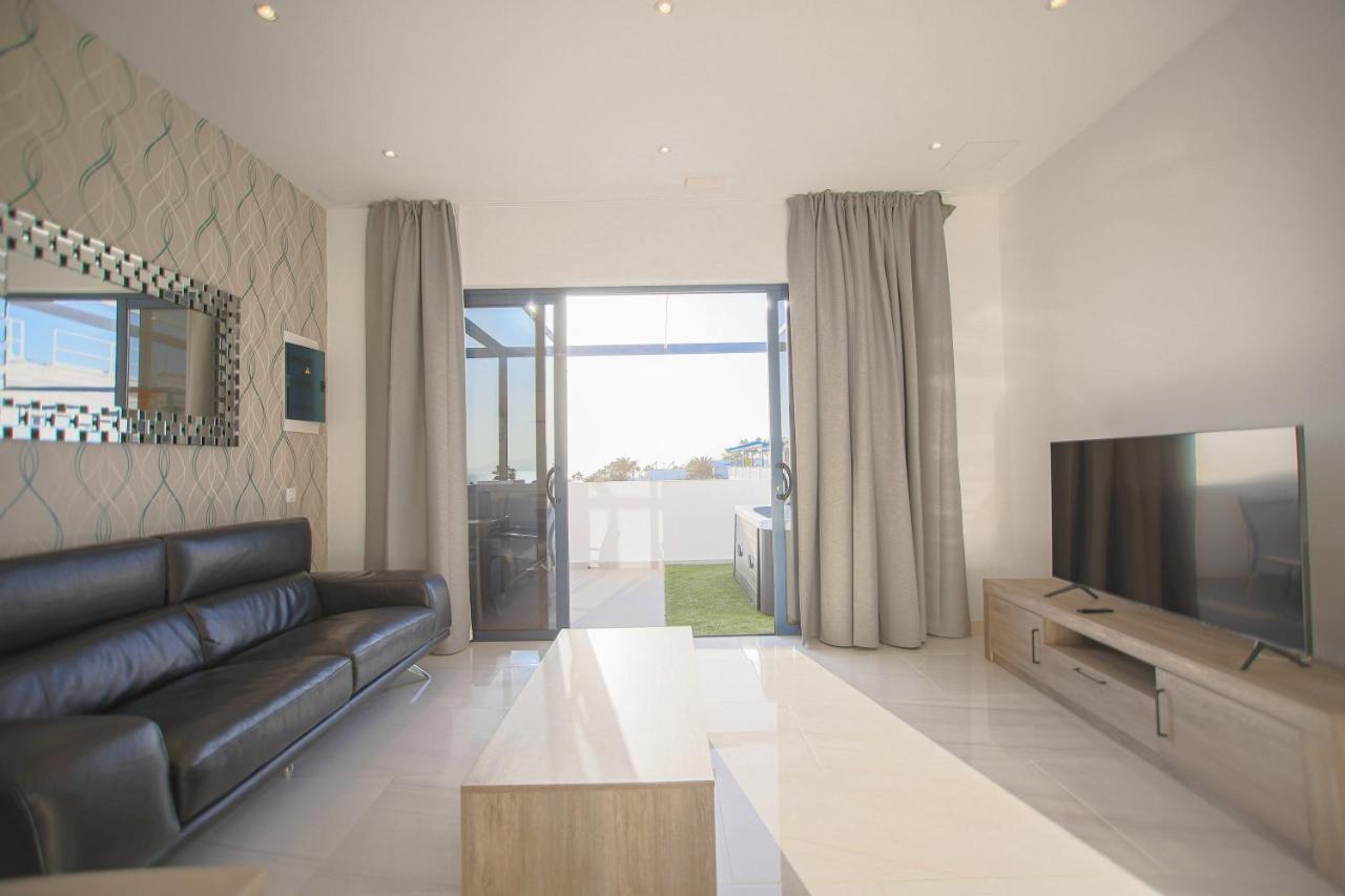 Atlantico Plaza 2A - 2 beds - 2 baths Apartman Puerto del Carmen  Kültér fotó